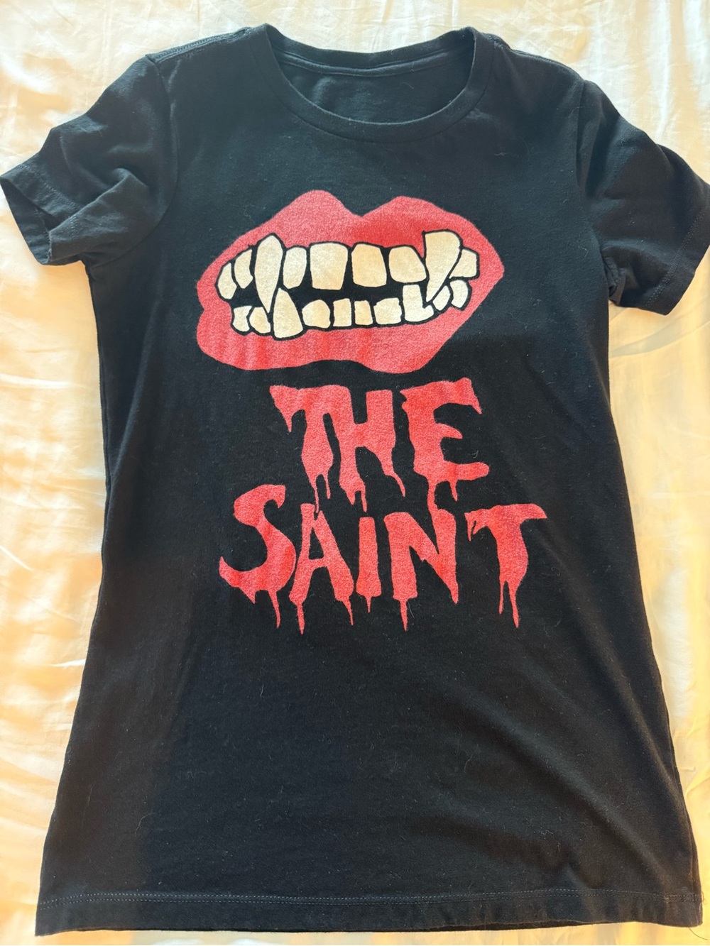 The Saint New Orleans Vampire Graphic Tee Women’s Small